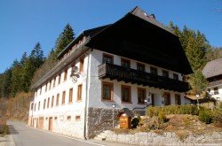 Gasthof „Zum goldenen Rössle“, bei der weltgrößten Kuckucksuhr Triberg